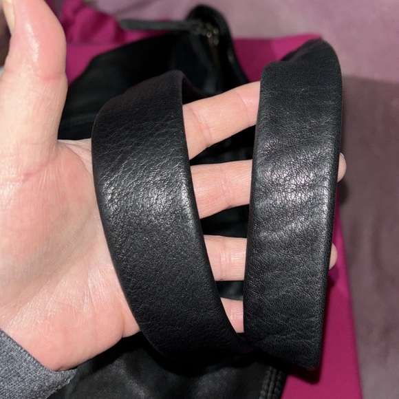 The Sak Black Leather Purse - Picture 2 of 11